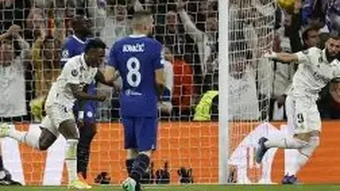 曼联传奇之子尼基-巴特 Jr. 献独中两元，率索尔福德城惊天逆转狼队U21！